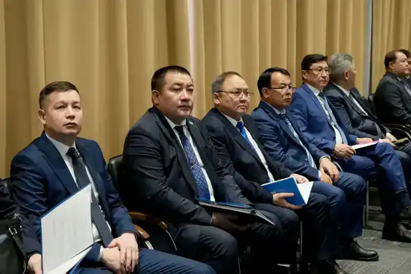 В области Абай обсудили развитие дорожной инфраструктуры (7)