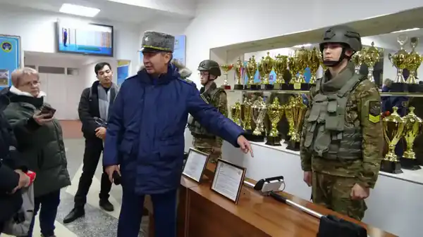 В Алматы журналистов ознакомили со спецификой обучения в военных учебных заведениях МО РК (2)
