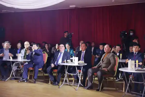 Ербол Карашукеев наградил победителей II республиканского литературного конкурса «Асқақ рухты Әулиеата» (9)