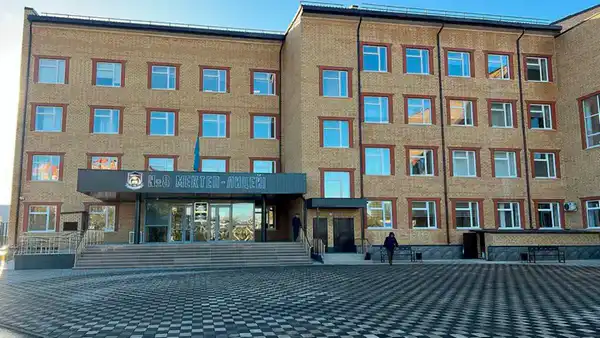 Более 86 тысяч ученических мест введено на средства, изъятые у коррупционеров (4)