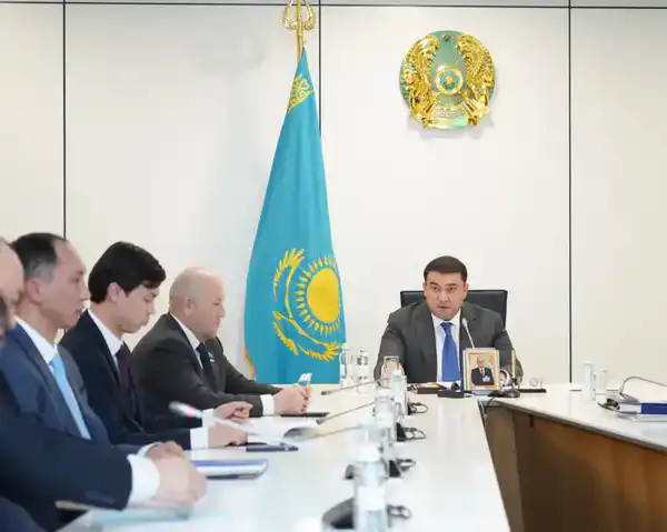 В ТУРКЕСТАНСКОЙ ОБЛАСТИ 70 МОЛОДЫХ ВЫПУСКНИКОВ ПРИНЯТЫ НА ГОСУДАРСТВЕННУЮ СЛУЖБУ БЕЗ КОНКУРСА (2)