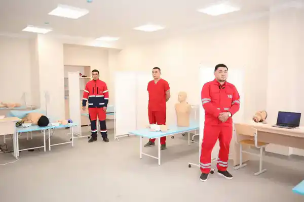 Служба скорой помощи Мангистауской области пополнилась 32 новыми автомобилями (8)