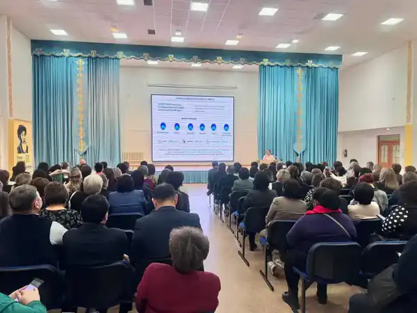 Завершена работа предметной экспертной комиссии по рассмотрению учебной литературы, рекомендуемой к 2026-2027 учебному году (2)