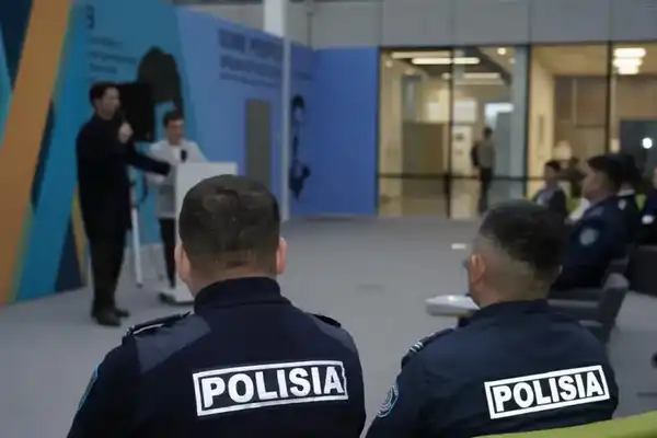 Столичным студентам рассказали, как защититься от мошенников (5)