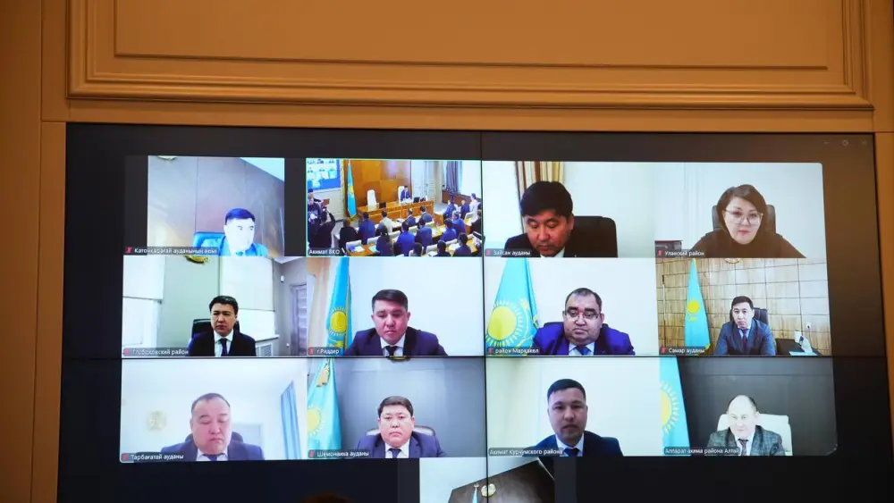 В акимате ВКО обсудили ход реализации задач, поставленных в начале года (3)