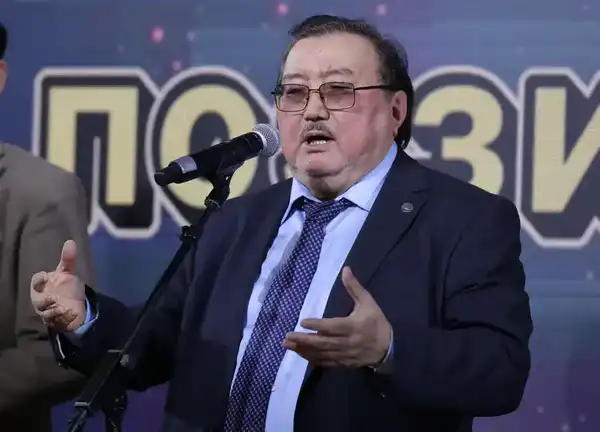 Ербол Карашукеев наградил победителей II республиканского литературного конкурса «Асқақ рухты Әулиеата» (4)