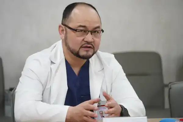 В НИИКВБ ВОССТАНОВИЛИ ФУНКЦИИ МИТРАЛЬНОГО КЛАПАНА ПАЦИЕНТУ ВЫСОКОГО ХИРУРГИЧЕСКОГО РИСКА (3)