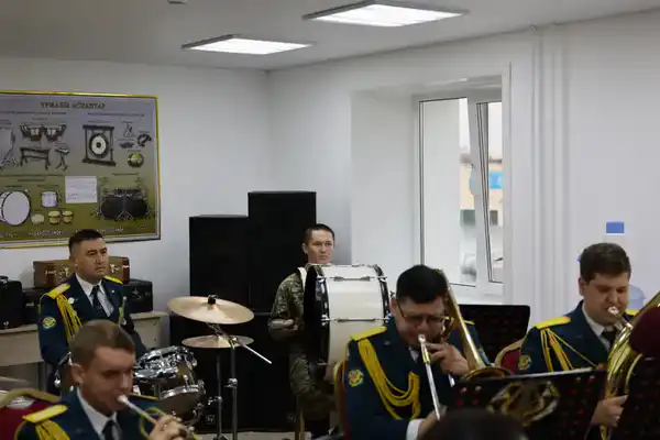 В армию со своей гитарой: история талантливого солдата (3)