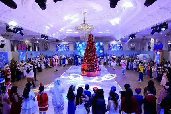 200 детей поздравили в Карагандинской области на Президентской ёлке (9)