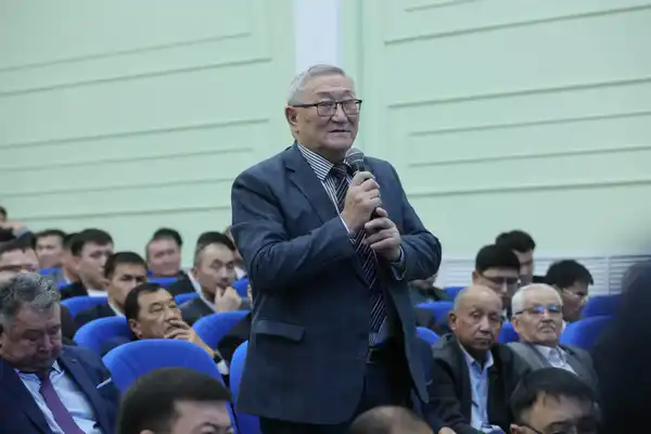 Ербол Карашукеев встретился с жителями Жамбылского района (5)