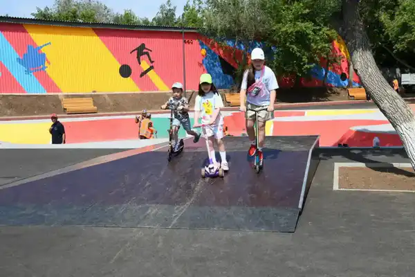 Новые пространства для отдыха жителей и комфортные дворы: как за год благоустроили столичный район Сарыарка (3)