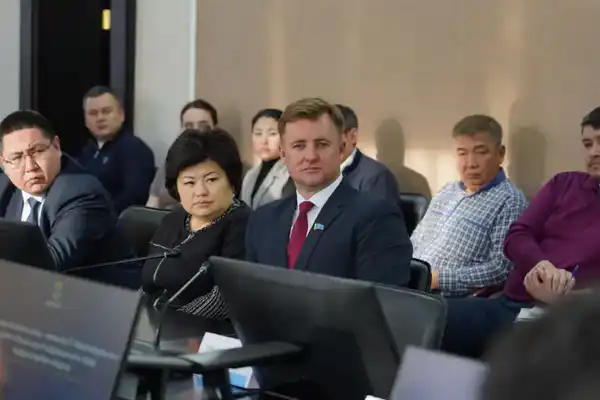 Ермек Кенжеханұлы провел встречу с населением Акмолинской области (9)