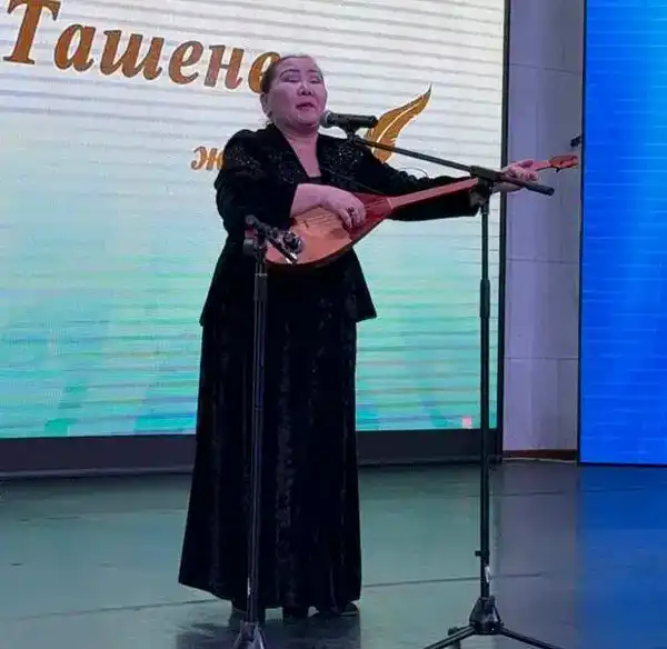 В Карагандинской области вручили премию имени Жұмабека Ташенова (2)