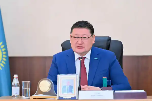 Аким области представил нового акима Кокпектинского района (2)