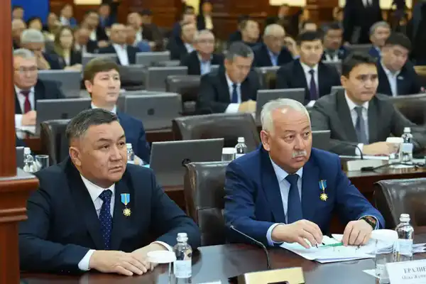 На встрече с фермерами Кызылординской области Канат Бозумбаев обсудил риски вегетационного периода следующего года (2)