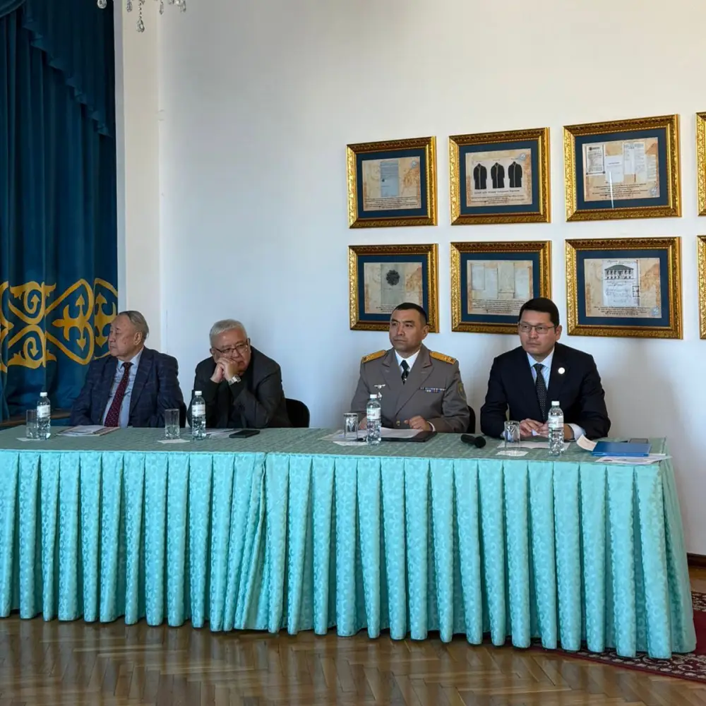 В Алматы представили подлинные документы, связанные с жизнью и деятельностью Бауыржана Момышулы (7)