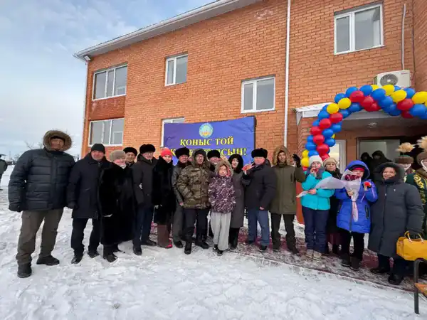 В Егиндыкольском районе вручили ключи от новых квартир (4)