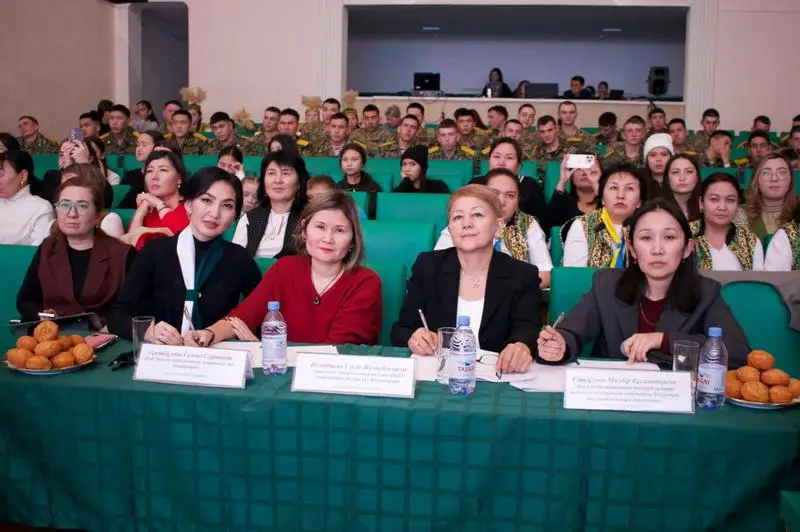 «Мемлекеттік тіл – менің тілім»: в Караганде конкурс ко Дню независимости объединил представителей разных этносов (3)