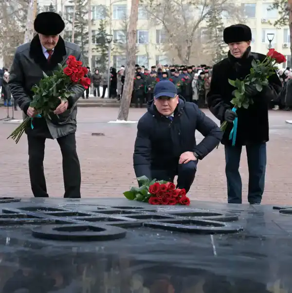 День Независимости: в Павлодаре почтили память героев декабрьских событий (5)