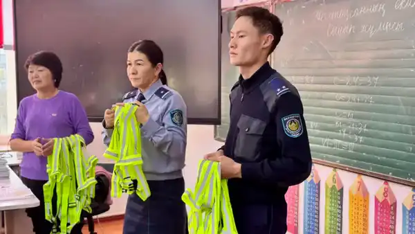 В Жетісу совместно с родителями запустили проект по обеспечению безопасности школьников (8)