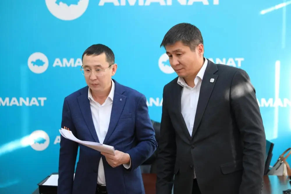 Аким области провел прием граждан (2)