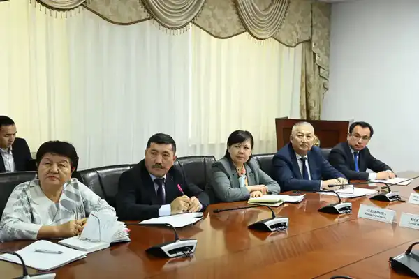 Обсужден ход реализации республиканской экологической программы «Таза Қазақстан» (3)