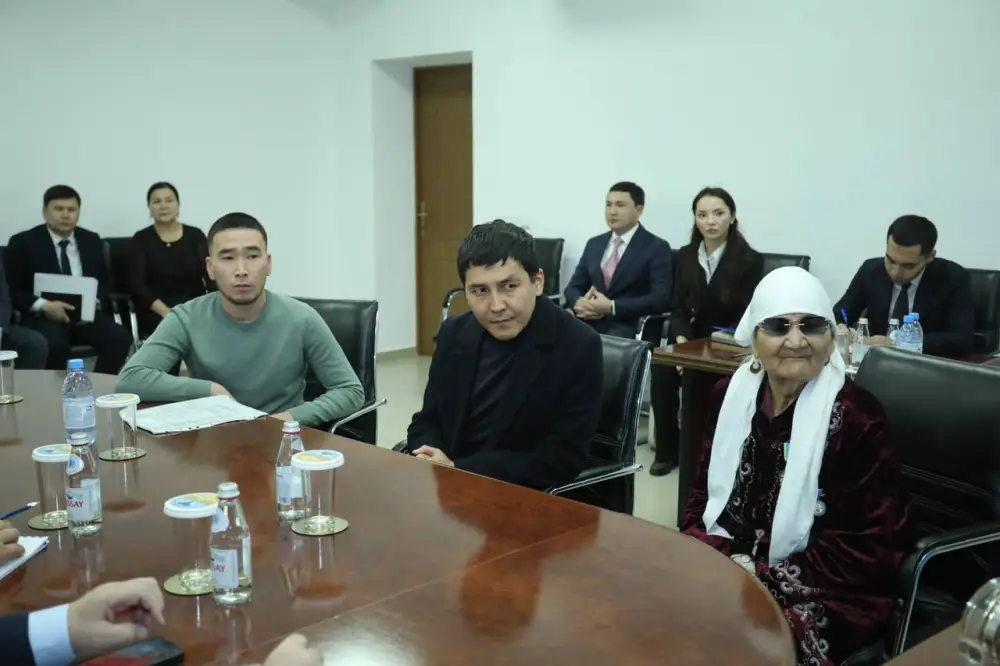 Нурдаулет Килыбай принял жителей Мунайлинского района по личным вопросам (6)