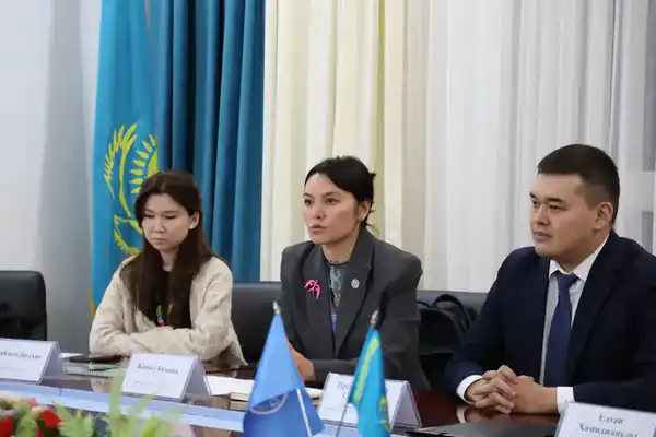 ФАО передала Казахстану оборудование для мониторинга и борьбы с саранчой (3)