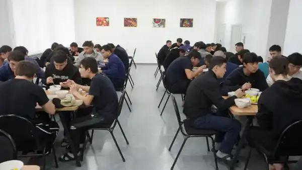 В Алматы открыли новый городской сборный пункт для призывников (2)