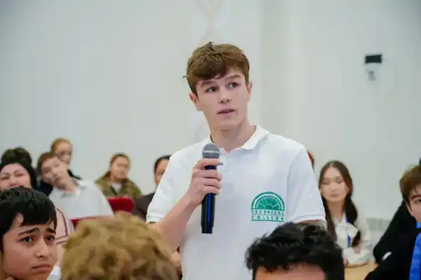 «Закон и порядок»: интеллектуальную игру «Что? Где? Когда?» провели среди столичных студентов (2)