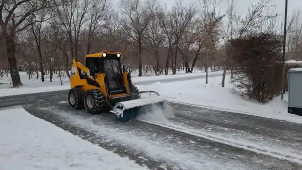 В Астане с начала зимнего периода вывезено более 1 млн кубометров снега (5)