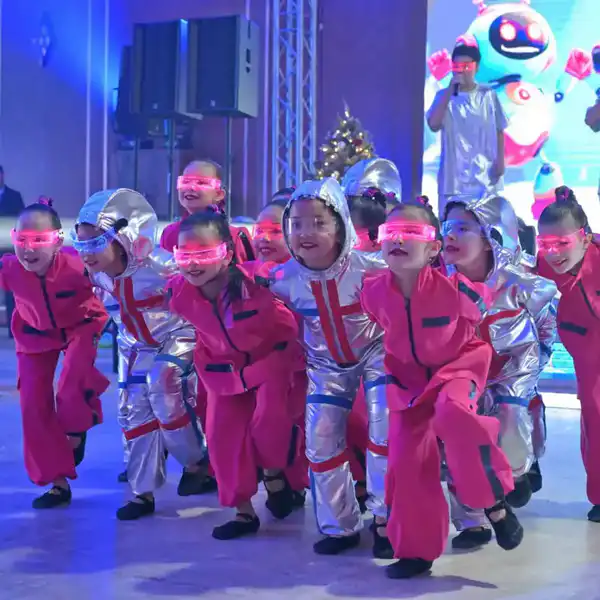 В Павлодаре состоялась новогодняя елка акима области (8)