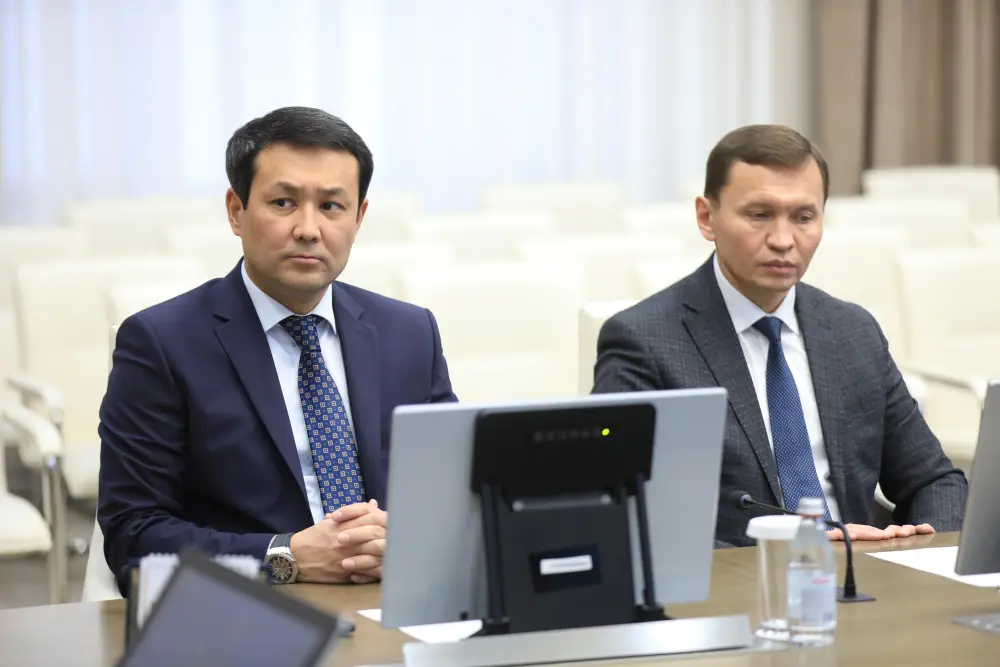 Молодым и талантливым актюбинцам вручили премию «Ақберен» (4)