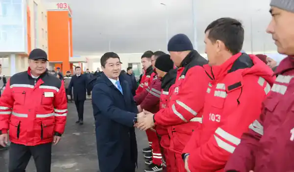 Служба скорой помощи Мангистауской области пополнилась 32 новыми автомобилями (2)