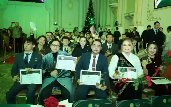 «Жас тұлпар – 2025»: награждены лучшие из молодежи Мангистау (5)