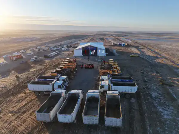 В ТУРКЕСТАНСКОЙ ОБЛАСТИ НАЧАЛОСЬ СТРОИТЕЛЬСТВО СОЛНЕЧНОЙ ЭЛЕКТРОСТАНЦИИ МОЩНОСТЬЮ 300 МВТ (8)