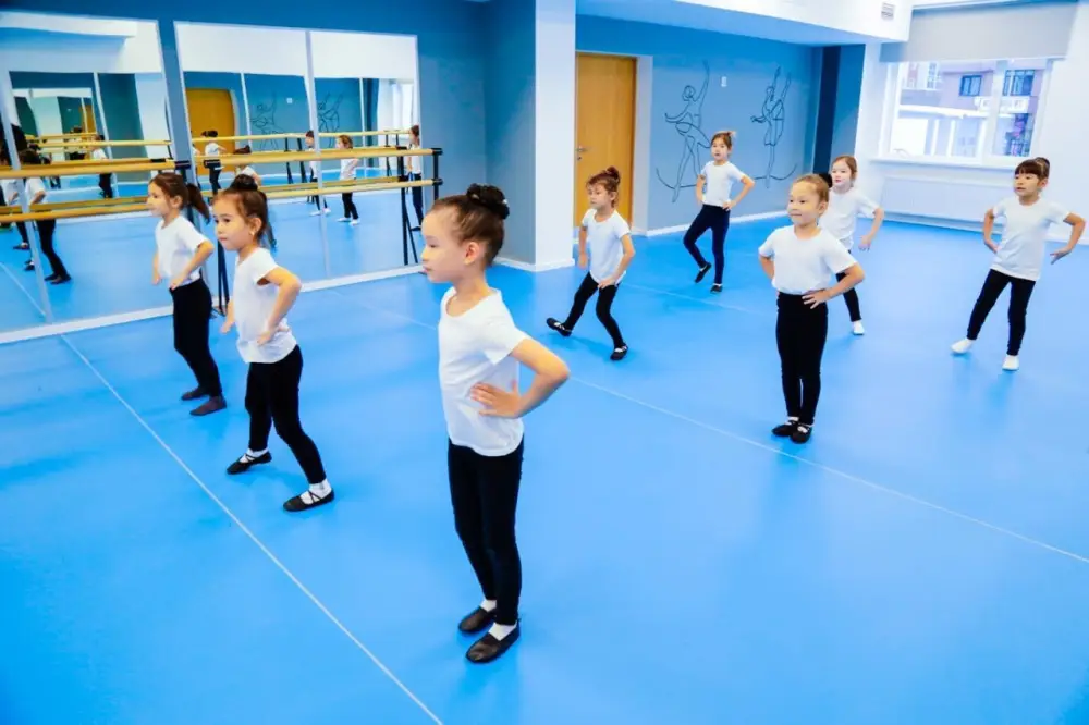 Количество построенных в Астане школ «Келешек мектеп» достигло рекордного уровня (7)