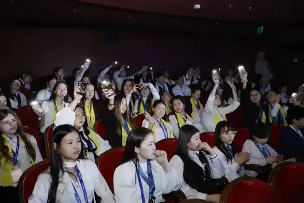 193 награды разыграны на Республиканской олимпиаде по общественно-гуманитарному направлению для учащихся сельских школ (8)