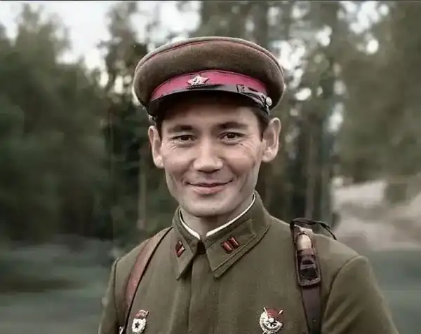 115 лет Бауыржану Момышулы: имя, которое выбирают защитники Родины (6)