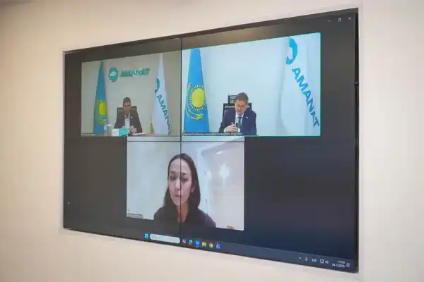 Министр науки и высшего образования РК провел прием граждан по личным вопросам (5)