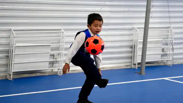 В Уланском районе открылся новый, современный спортивный зал (2)