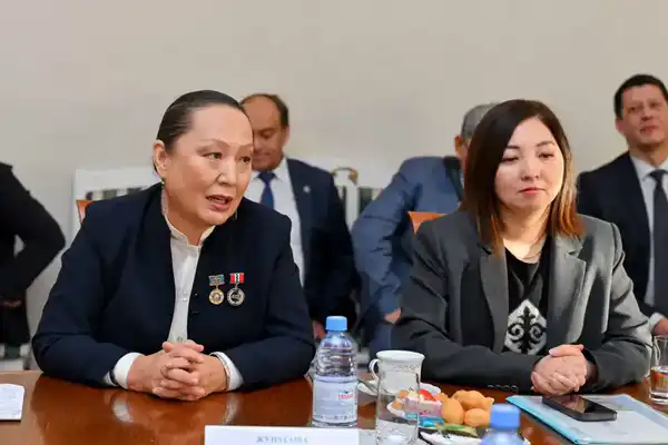 Состоялась встреча с казахской диаспорой в Омске (5)