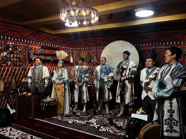 В Астане открылся новый музей искусств (3)