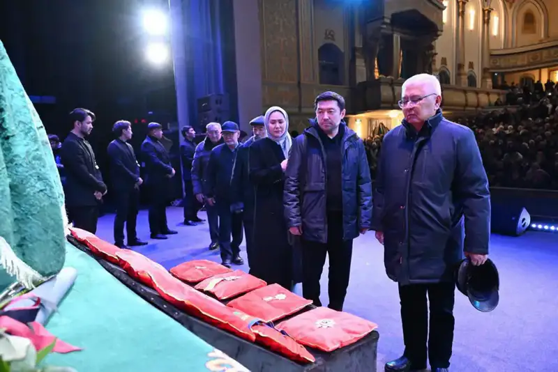 В Алматы простились с Асанали Ашимовым (2)