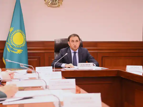 Рассмотрены вопросы обеспечения общественного порядка и безопасности в праздничные дни (7)