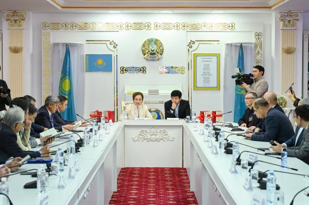 Состоялась презентация четырёхтомного собрания сочинений писателя Жумабая Шаштайулы (2)