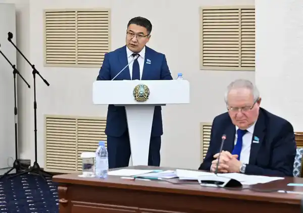 Аким СКО отчитался перед депутатами (3)