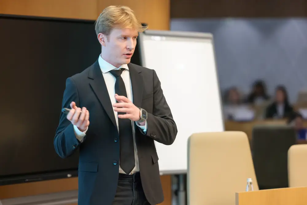 Министерство промышленности и строительства продолжает ускорять цифровую трансформацию отрасли (2)