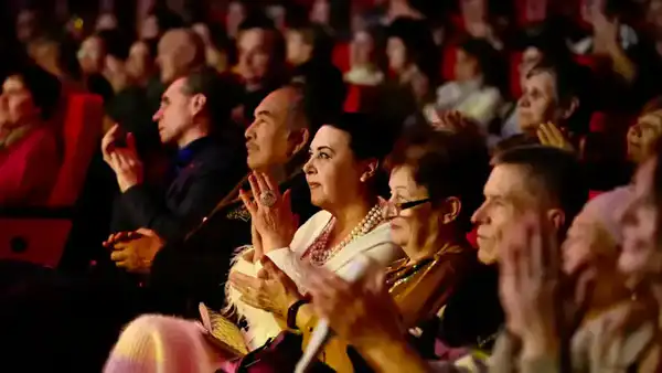 В ВКО состоялся концерт Заслуженного артиста РК Вячеслава Ткача (8)