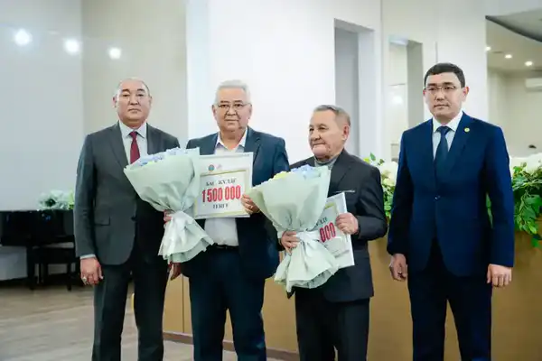 «Бостандық жырының бозжорғасы»: в Астане награждены победители республиканского конкурса поэтов-писателей (9)